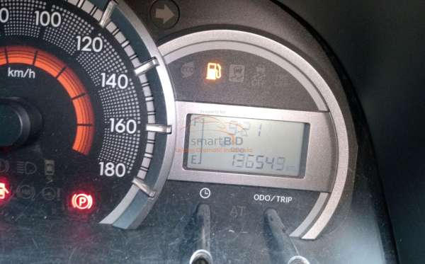 DAIHATSU XENIA