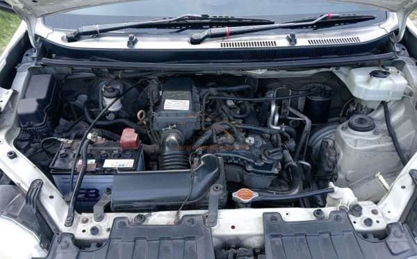 DAIHATSU XENIA