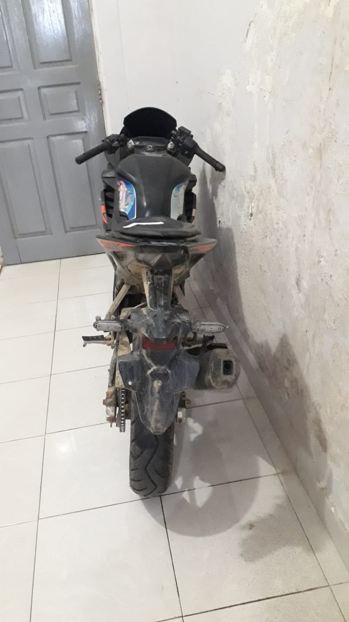 HONDA CBR 150 R