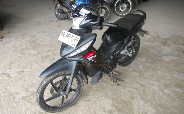 HONDA  REVO