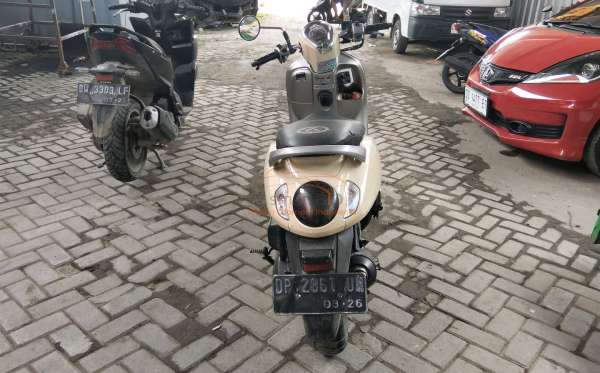 HONDA SCOOPY SPORTY