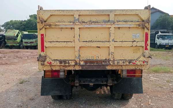 MITSUBISHI CANTER FE 75