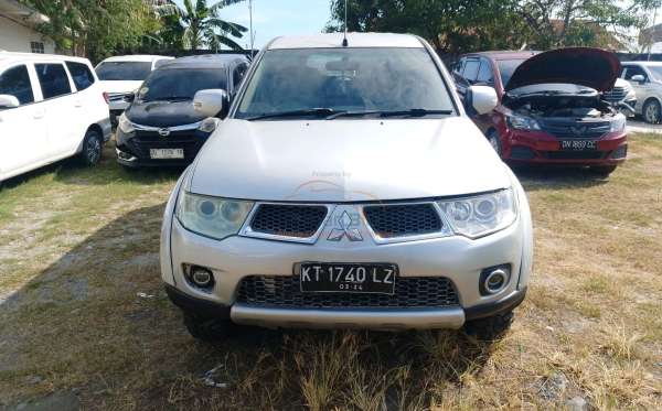 MITSUBISHI PAJERO SPORT 2.5L GLX (4X4)