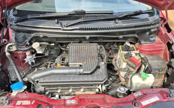 SUZUKI  ERTIGA