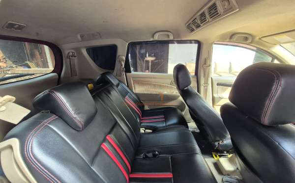 SUZUKI  ERTIGA