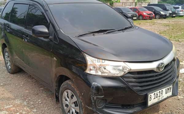 TOYOTA AVANZA 1.3 E