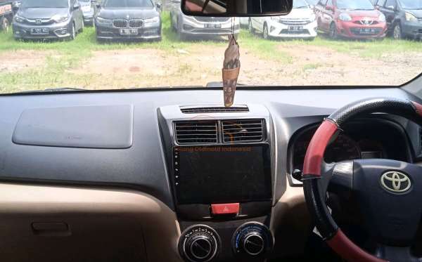 TOYOTA AVANZA 1.3 G