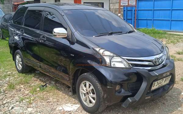 TOYOTA AVANZA 1.3 G