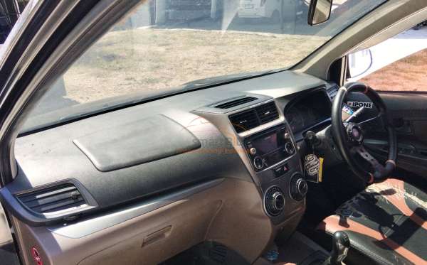 TOYOTA  AVANZA  1.3 G