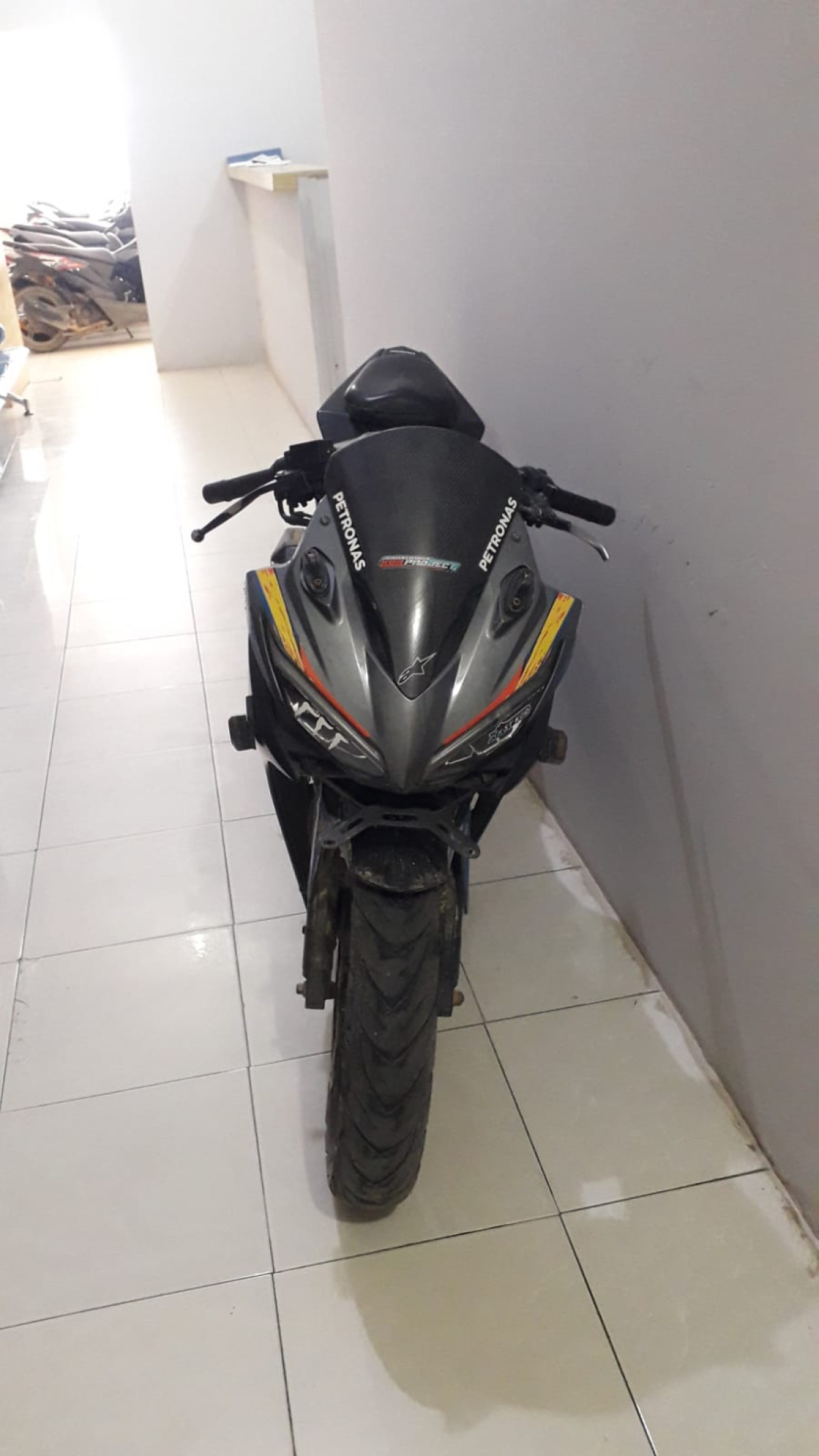 HONDA CBR 150 R