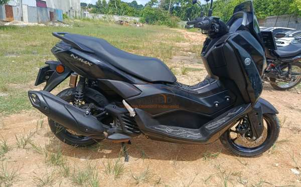 YAMAHA NMAX