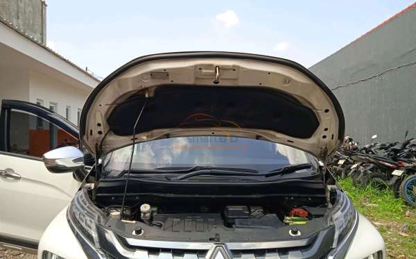 MITSUBISHI XPANDER CROSS 1.5 L