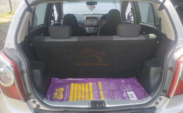 DAIHATSU AYLA 1.0 X