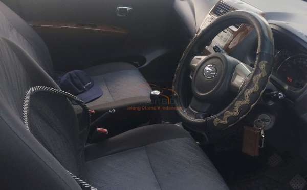 DAIHATSU AYLA 1.0 X