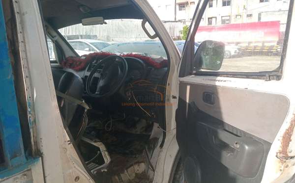 DAIHATSU GRAN MAX