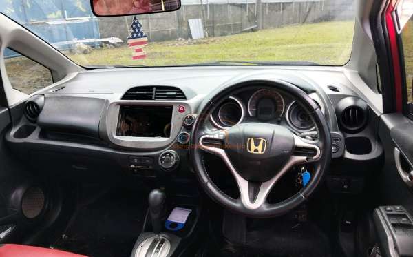 HONDA  JAZZ  GE8 1.5 E
