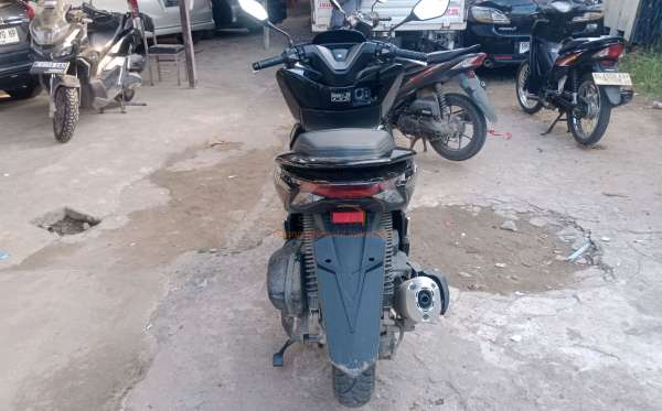 HONDA  PCX 160