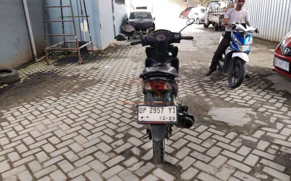 HONDA REVO FIT