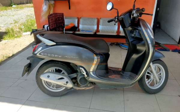 HONDA SCOOPY CW