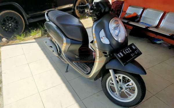 HONDA SCOOPY CW