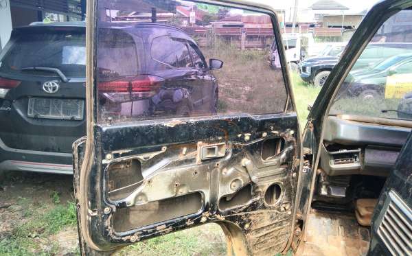 MITSUBISHI  L 300 L300 PU FB-R (4X2)