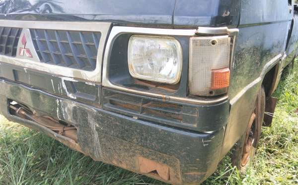 MITSUBISHI  L 300 L300 PU FB-R (4X2)