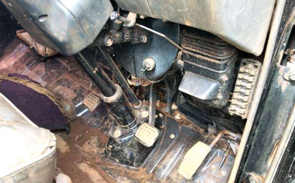 MITSUBISHI  L 300 L300 PU FB-R (4X2)