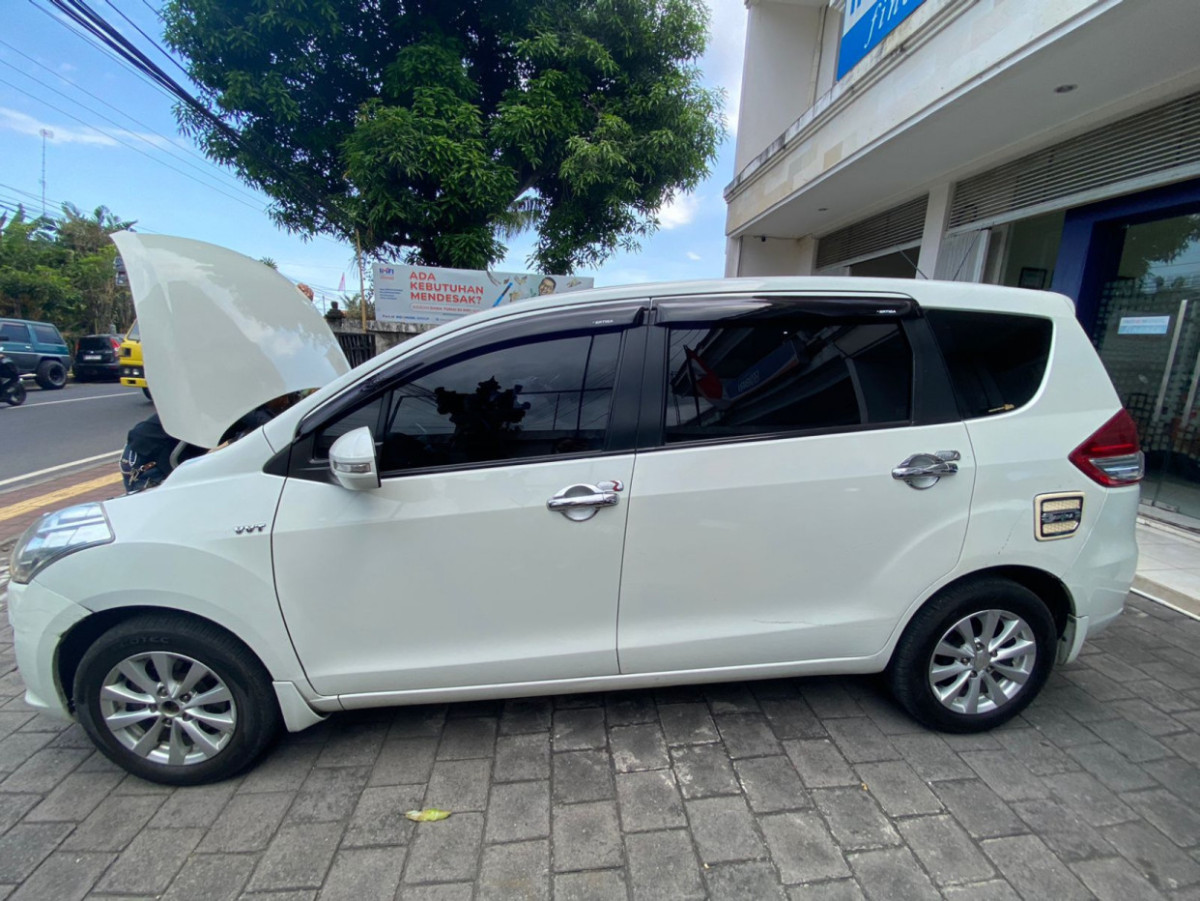 SUZUKI ERTIGA  SDX