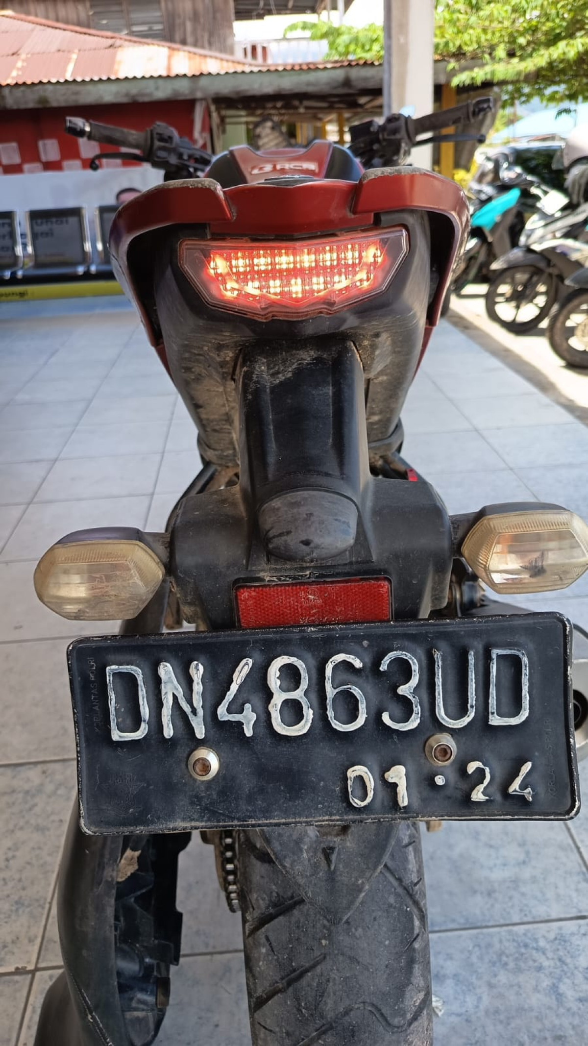 YAMAHA VIXION
