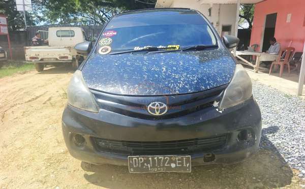 TOYOTA AVANZA VELOZ