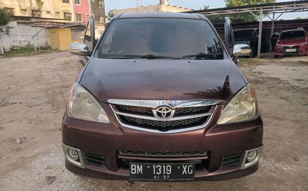 TOYOTA AVANZA