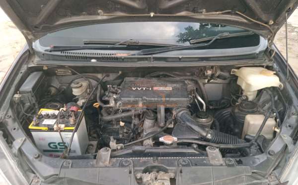 TOYOTA AVANZA