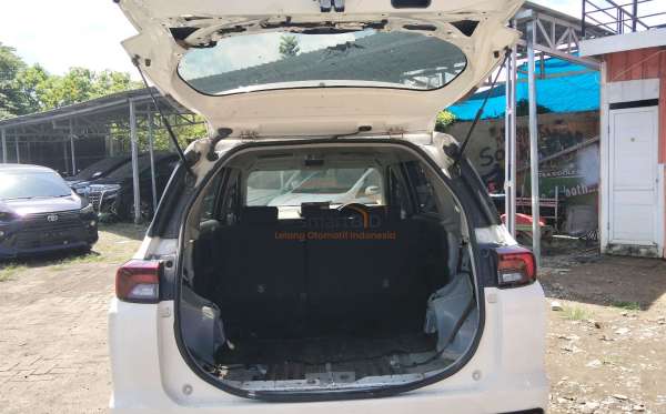 TOYOTA AVANZA 1.3 E