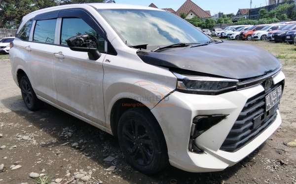 TOYOTA AVANZA 1.3 E