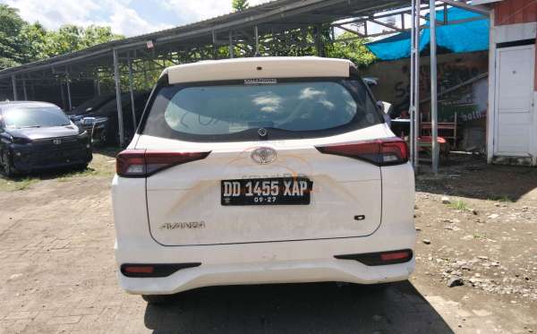 TOYOTA AVANZA 1.3 E