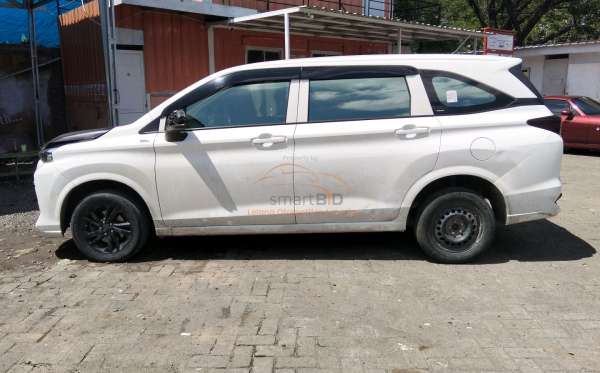 TOYOTA AVANZA 1.3 E