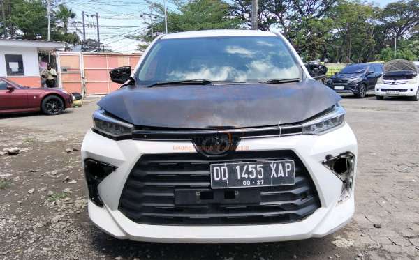 TOYOTA AVANZA 1.3 E