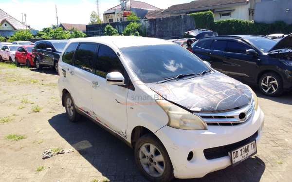 TOYOTA  AVANZA VELOZ 1.5