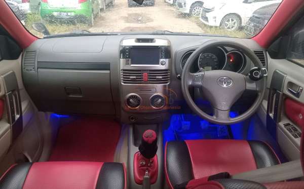 TOYOTA RUSH