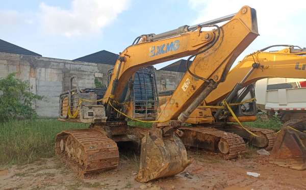 XCMG XCMG EXCAVATOR XE135F