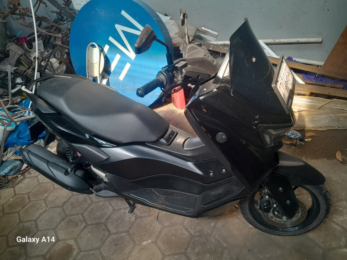 YAMAHA NMAX