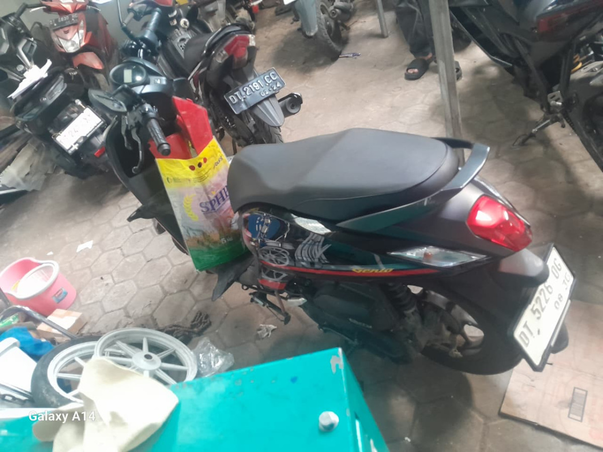 HONDA GENIO