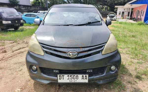 DAIHATSU  XENIA