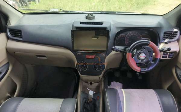 DAIHATSU  XENIA