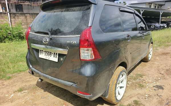 DAIHATSU  XENIA
