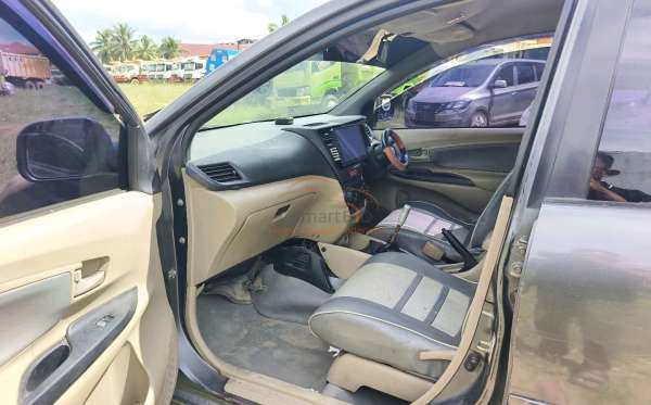 DAIHATSU  XENIA