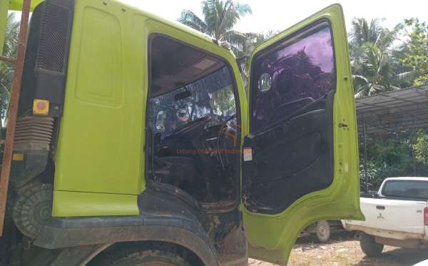 HINO  FM8JN2D
