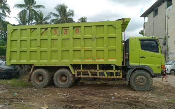 HINO  FM8JN2D