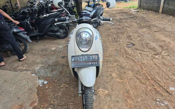 HONDA SCOOPY CW