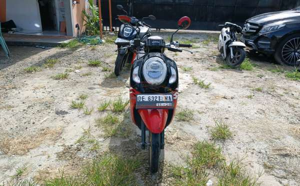 HONDA  SCOOPY